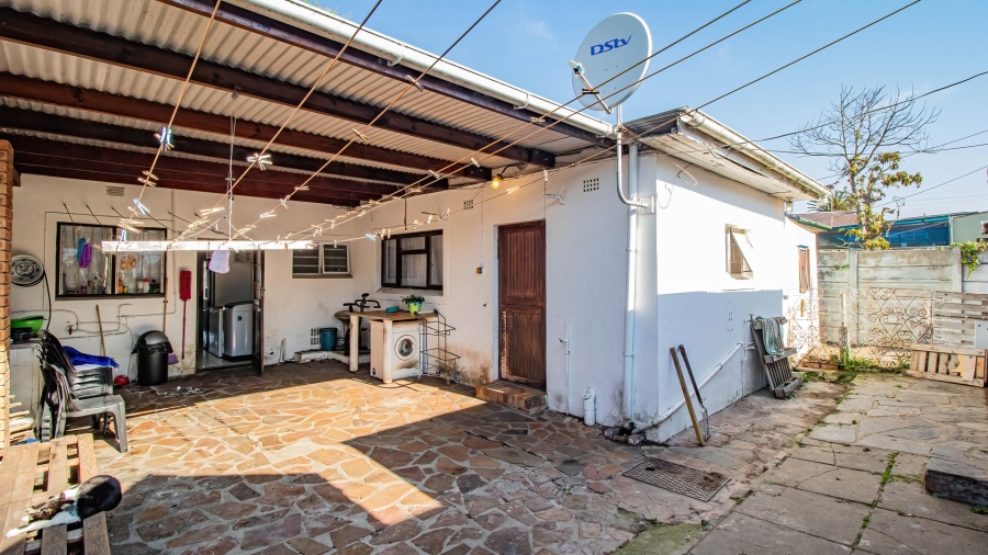 4 Bedroom Property for Sale in Wynberg Western Cape
